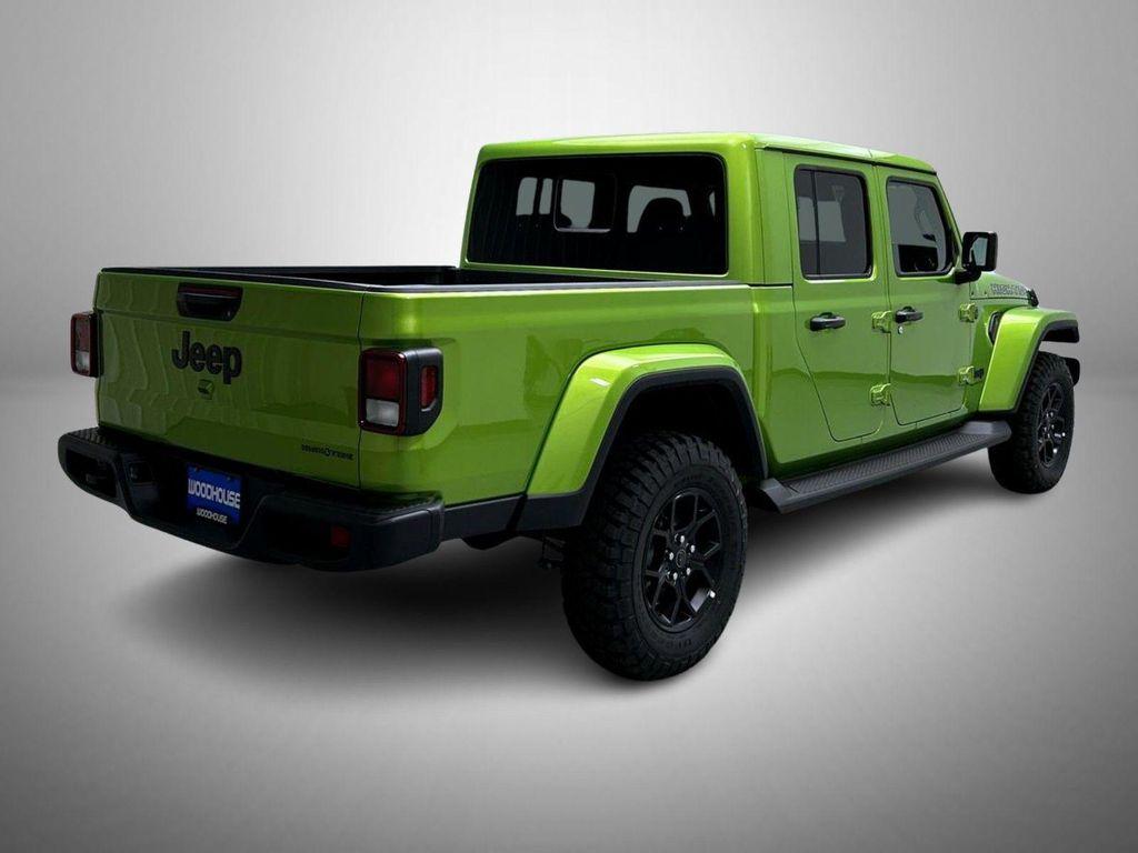 new 2025 Jeep Gladiator car, priced at $44,552