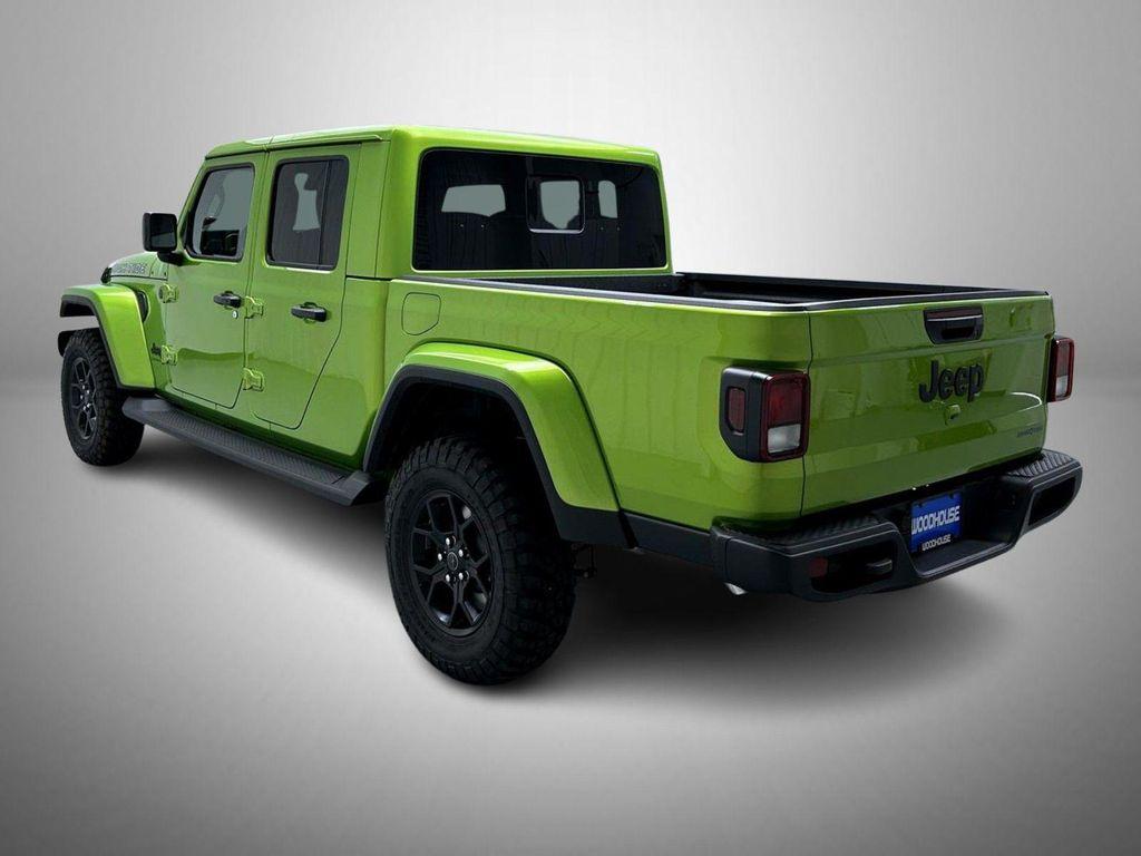 new 2025 Jeep Gladiator car, priced at $44,552