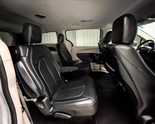 used 2021 Chrysler Pacifica car, priced at $31,625