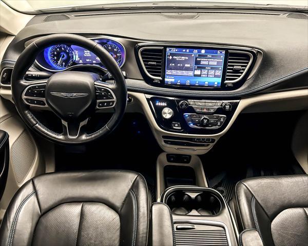 used 2021 Chrysler Pacifica car, priced at $31,625