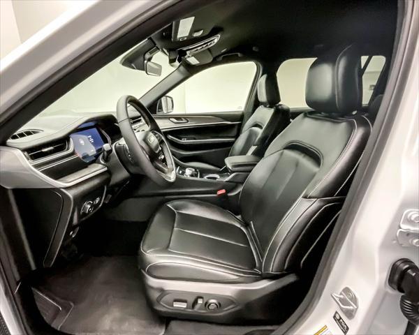 new 2025 Jeep Grand Cherokee L car, priced at $43,176