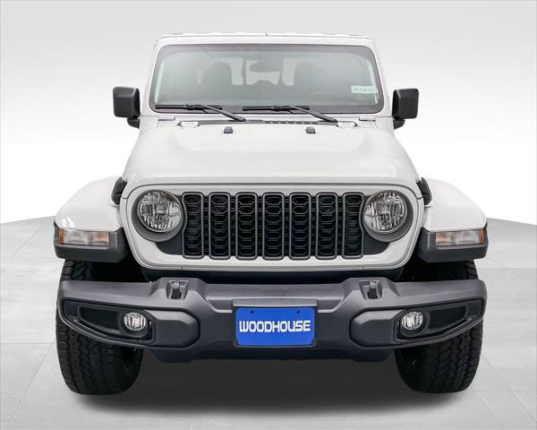 new 2025 Jeep Gladiator car, priced at $41,709