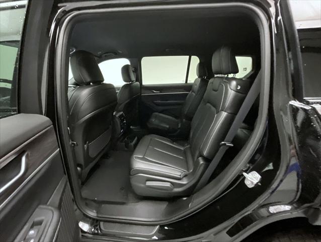 new 2025 Jeep Grand Cherokee L car, priced at $43,971