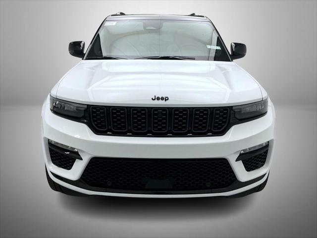 new 2025 Jeep Grand Cherokee car, priced at $56,754
