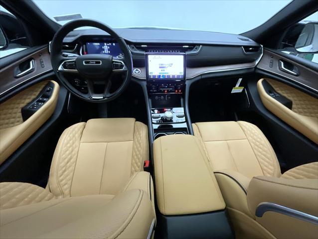 new 2025 Jeep Grand Cherokee car, priced at $56,754