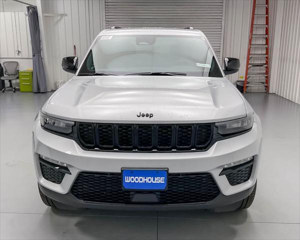 new 2025 Jeep Grand Cherokee car, priced at $42,205