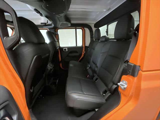 new 2025 Jeep Gladiator car, priced at $47,776
