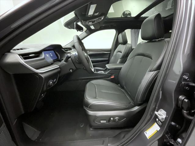 new 2025 Jeep Grand Cherokee L car, priced at $49,511