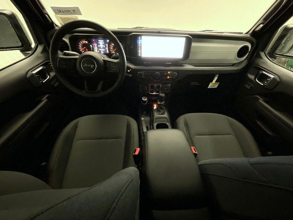 new 2025 Jeep Wrangler car, priced at $41,097