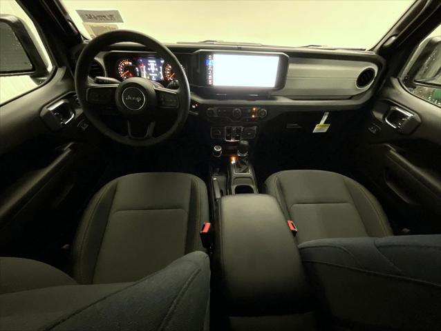 new 2025 Jeep Wrangler car, priced at $41,977