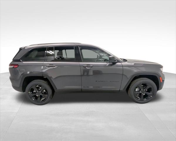 new 2025 Jeep Grand Cherokee car, priced at $44,345