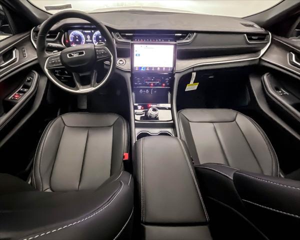 new 2025 Jeep Grand Cherokee car, priced at $42,544