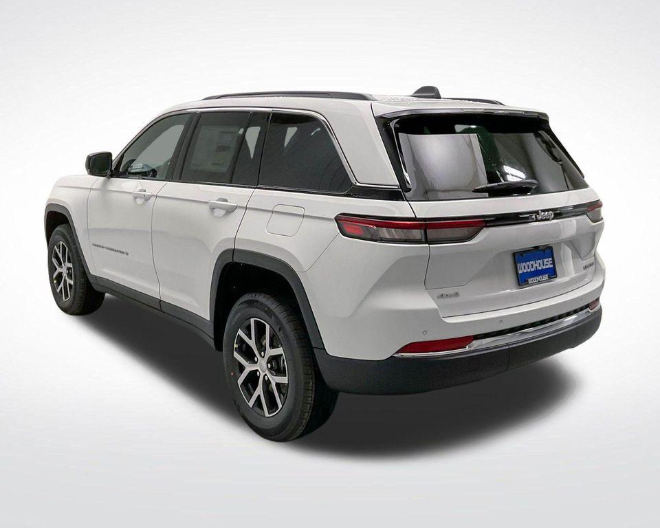 new 2025 Jeep Grand Cherokee car, priced at $39,894