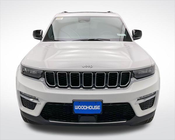 new 2025 Jeep Grand Cherokee car, priced at $43,900
