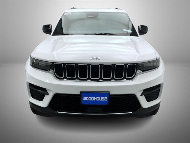new 2025 Jeep Grand Cherokee car, priced at $35,749