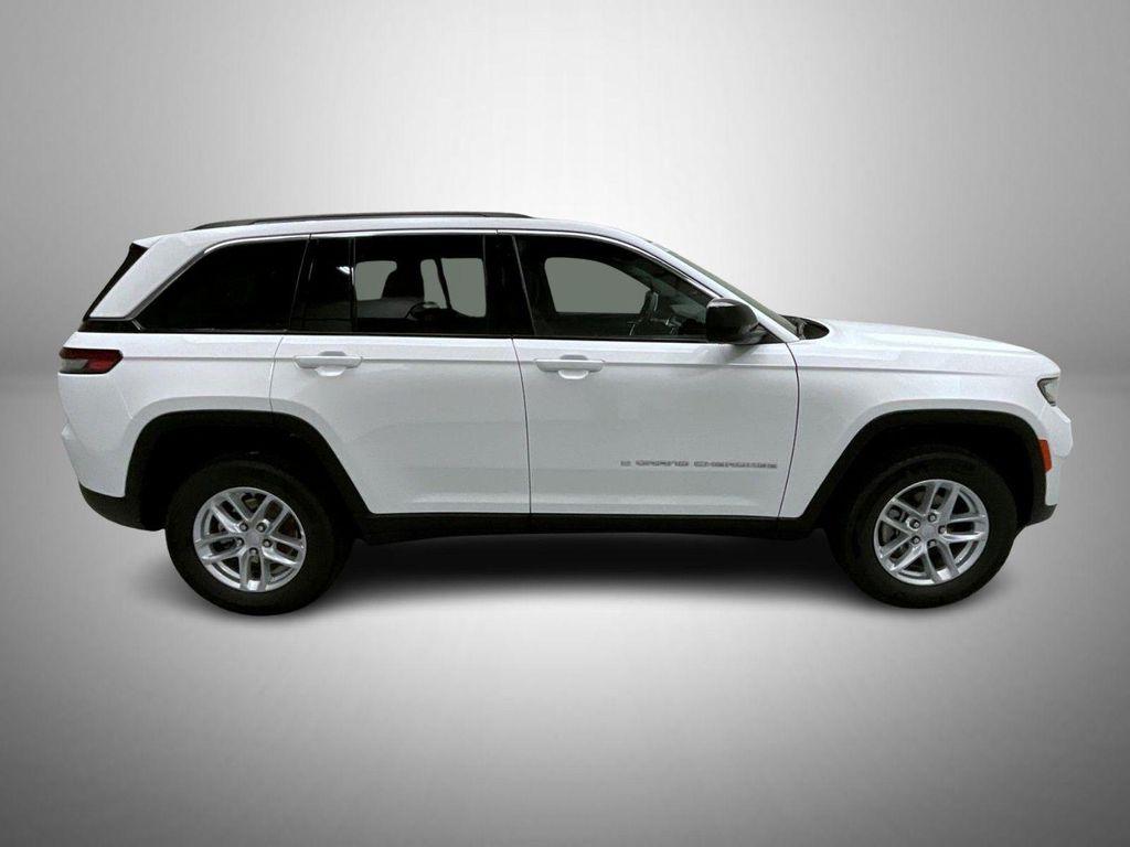 new 2025 Jeep Grand Cherokee car, priced at $34,982