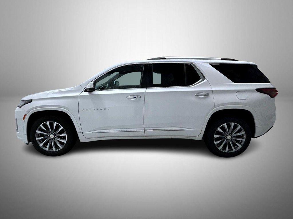 used 2023 Chevrolet Traverse car, priced at $43,560