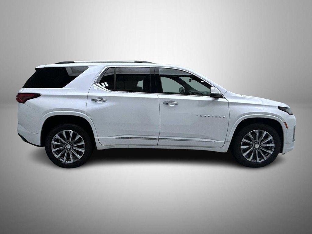 used 2023 Chevrolet Traverse car, priced at $43,560