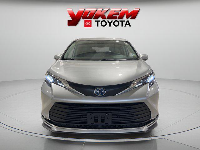 used 2024 Toyota Sienna car, priced at $46,888