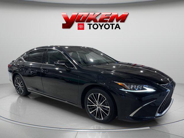 used 2022 Lexus ES 300h car, priced at $36,995