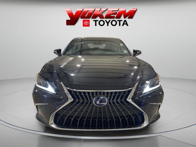 used 2022 Lexus ES 300h car, priced at $36,995