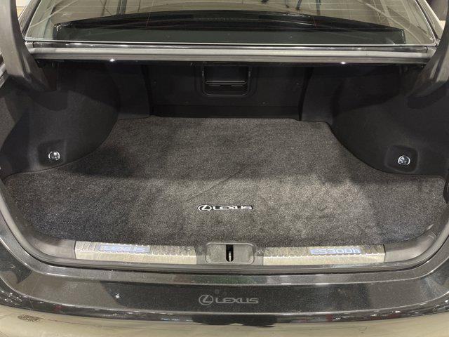 used 2022 Lexus ES 300h car, priced at $36,995