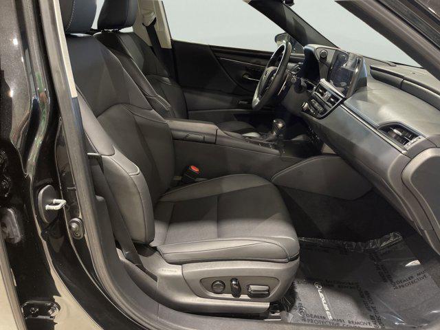 used 2022 Lexus ES 300h car, priced at $36,995