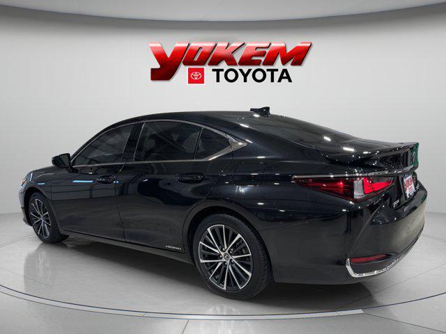 used 2022 Lexus ES 300h car, priced at $36,995