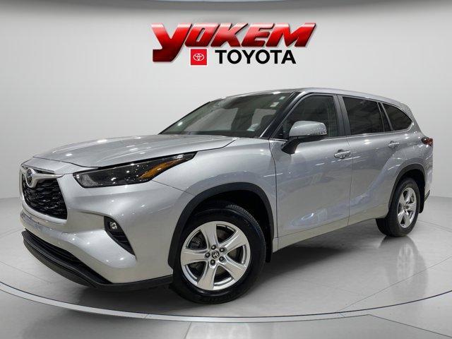 used 2023 Toyota Highlander car, priced at $37,995