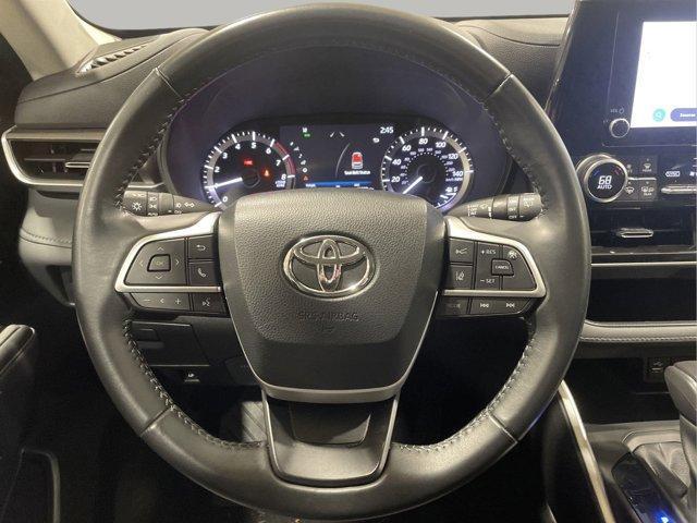 used 2023 Toyota Highlander car, priced at $37,995