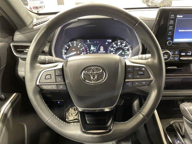 used 2021 Toyota Highlander car, priced at $30,995