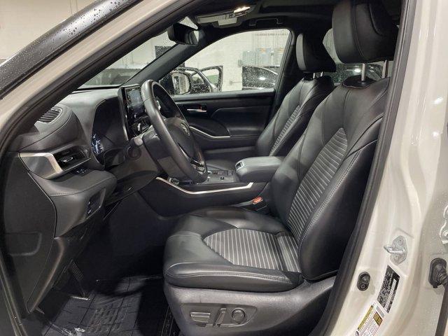 used 2021 Toyota Highlander car, priced at $30,995