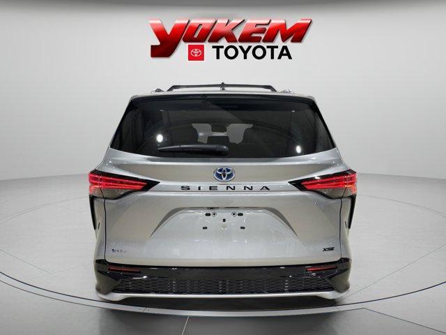 new 2025 Toyota Sienna car