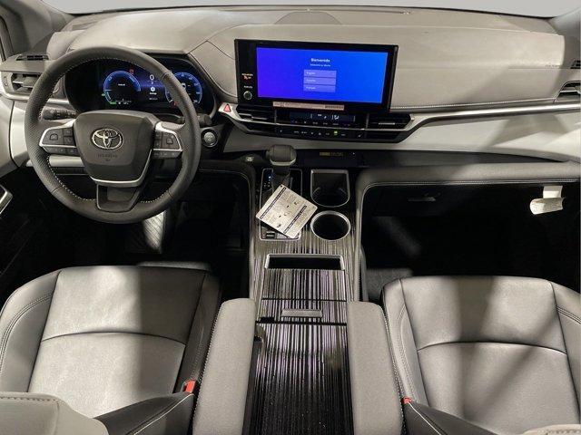 new 2025 Toyota Sienna car