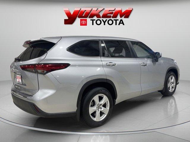 used 2023 Toyota Highlander car, priced at $34,995