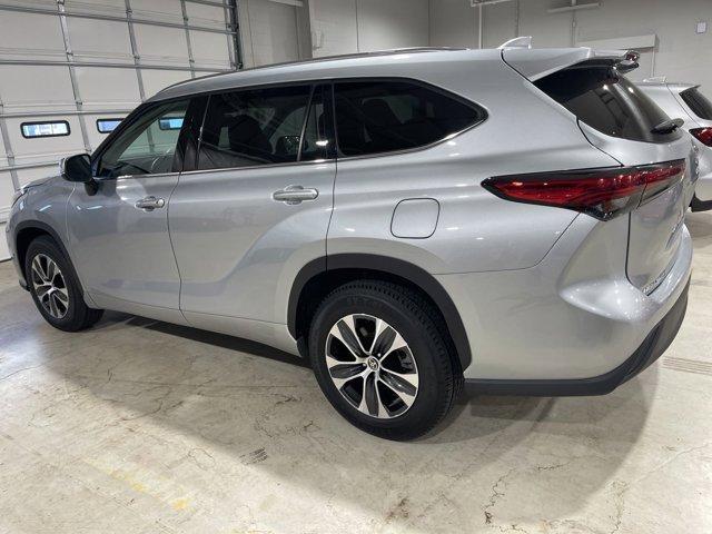 used 2021 Toyota Highlander car, priced at $33,995