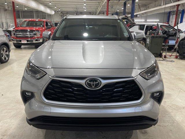 used 2021 Toyota Highlander car, priced at $33,995