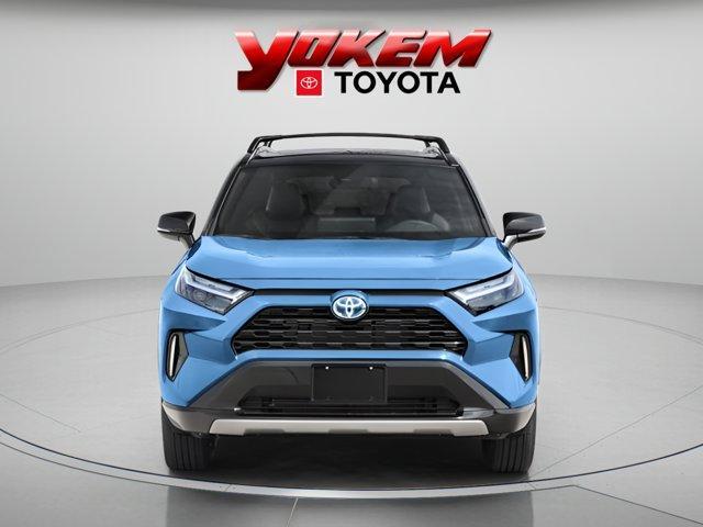 new 2024 Toyota RAV4 Hybrid car