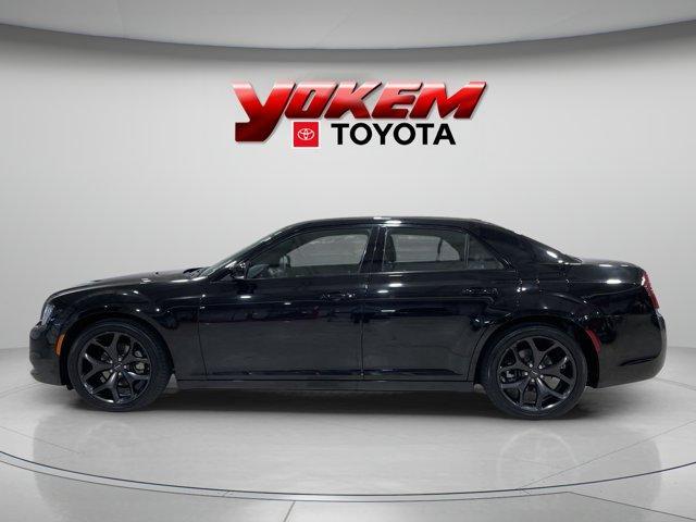 used 2022 Chrysler 300 car, priced at $26,995