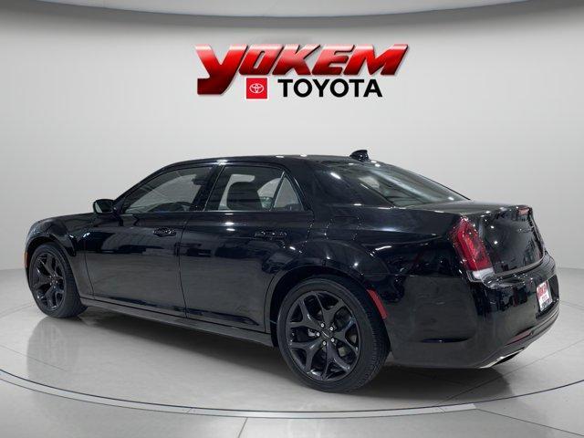 used 2022 Chrysler 300 car, priced at $26,995