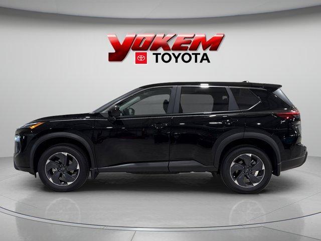 used 2025 Nissan Rogue car, priced at $30,995