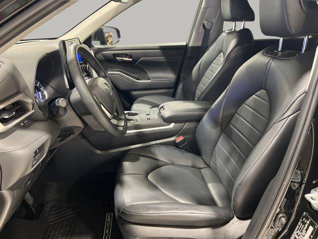 used 2023 Toyota Highlander car, priced at $41,995