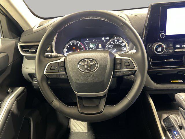 used 2023 Toyota Highlander car, priced at $41,995