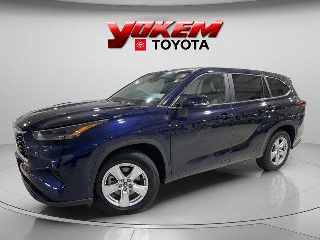 used 2023 Toyota Highlander car, priced at $33,995
