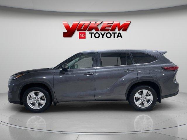 used 2023 Toyota Highlander car, priced at $34,995