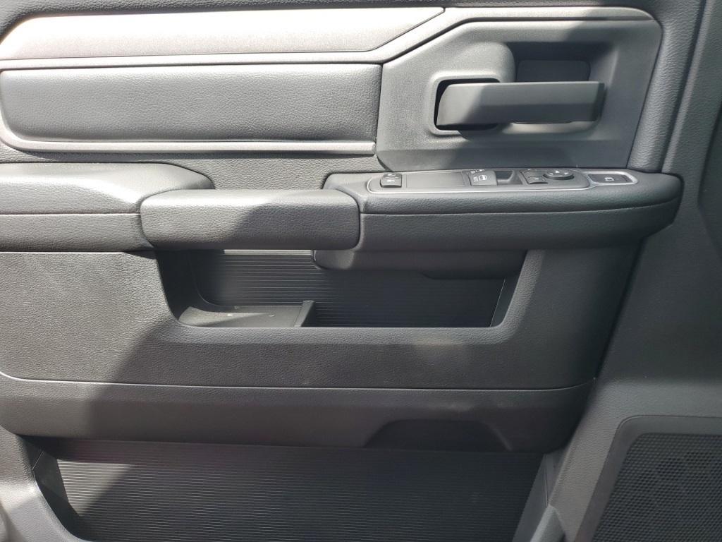 new 2024 Ram 3500 car, priced at $59,567