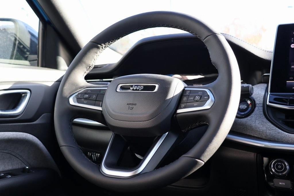 new 2024 Jeep Compass car, priced at $29,364