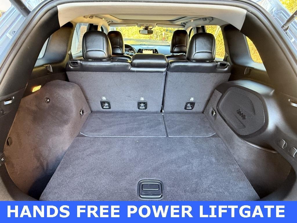 used 2021 Jeep Cherokee car, priced at $22,914