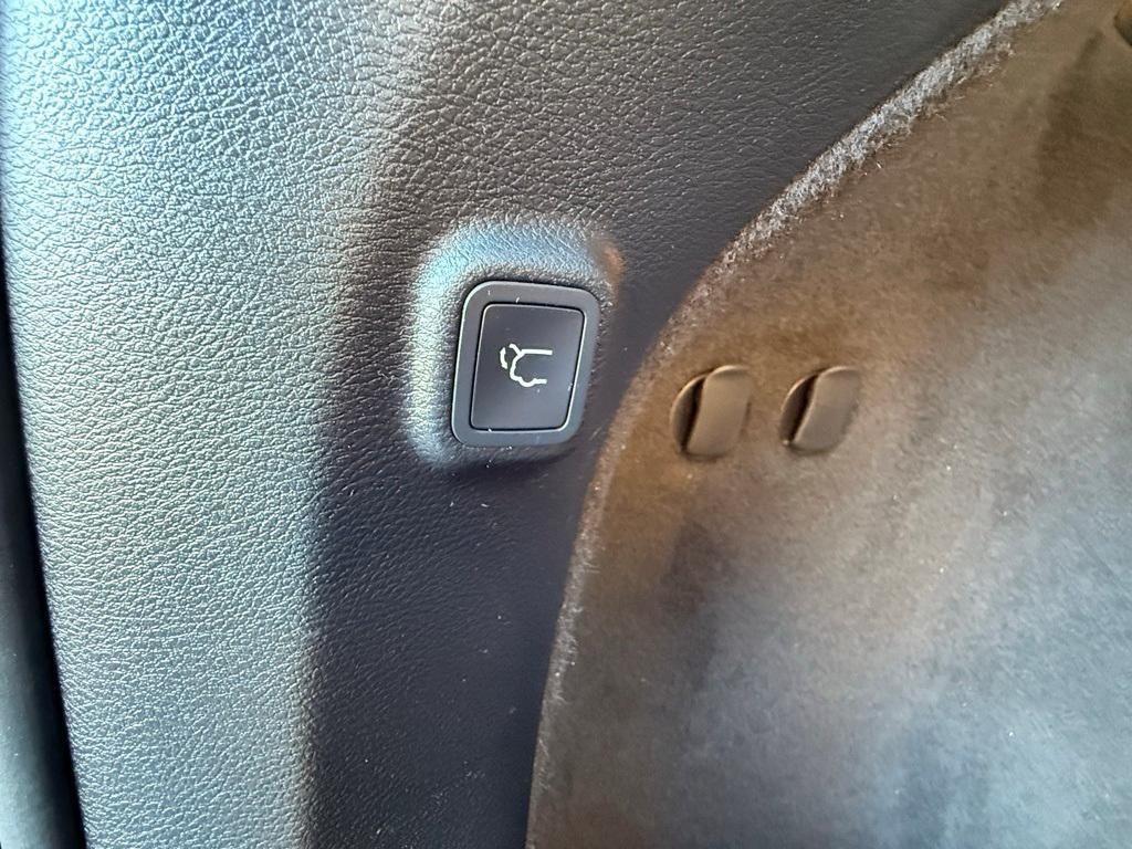used 2021 Jeep Cherokee car, priced at $22,914