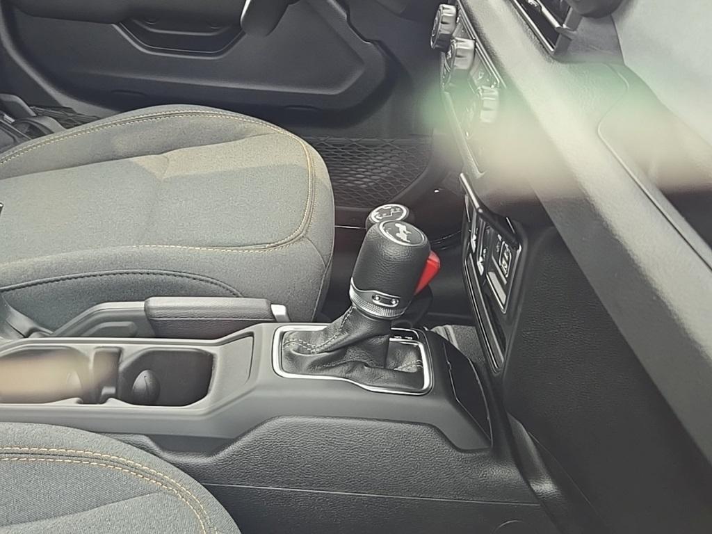 new 2025 Jeep Wrangler car, priced at $41,704